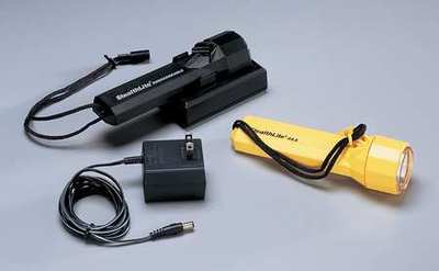 PELICAN Xenon 45 Lumens Yellow Rechargeable (Yellow) Handheld Flashlig